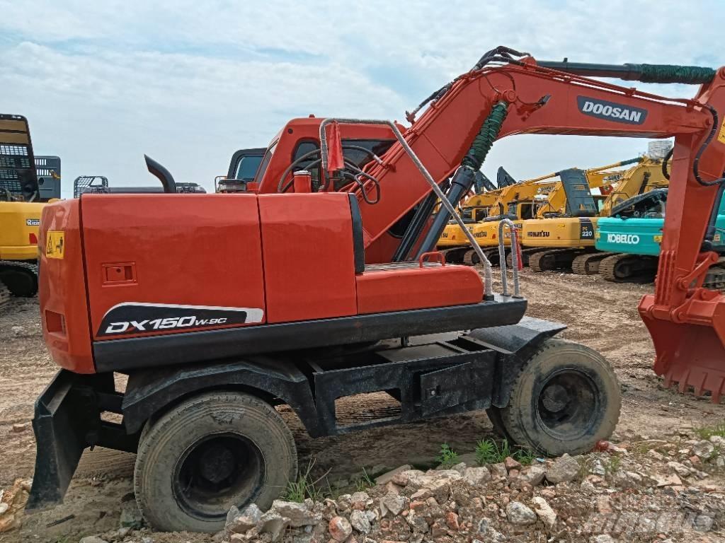 Doosan DH 150 W-7 대형 굴삭기 29톤 이상