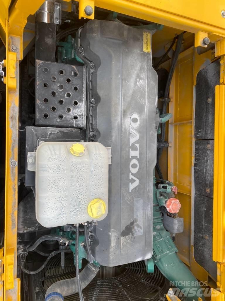 Volvo 480D 대형 굴삭기 29톤 이상