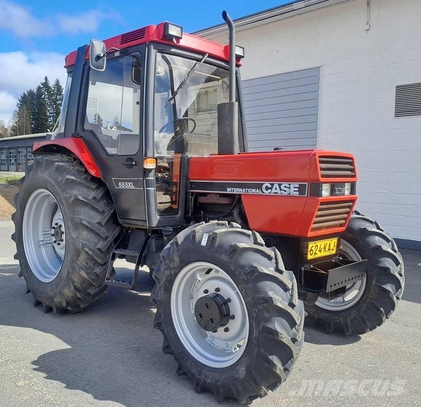 Case IH 685 XL 트랙터