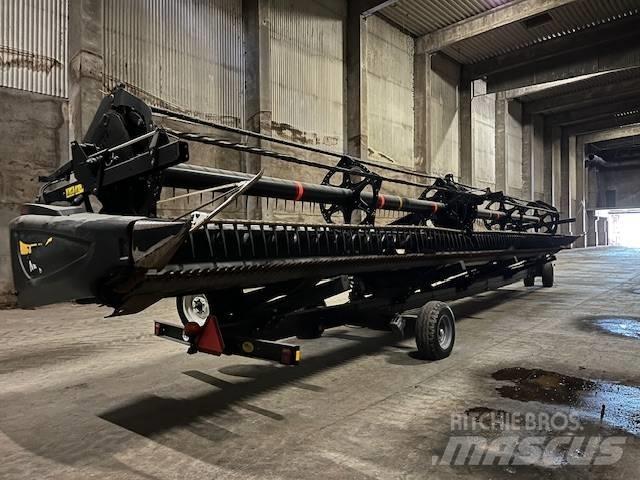 New Holland CR10.90 콤바인 수확기