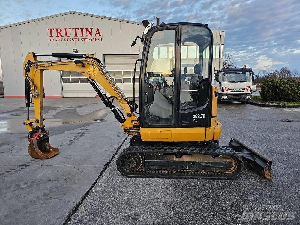 CAT 302.7 D CR 소형 굴삭기 7톤 미만