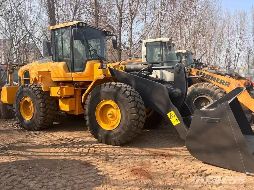 Volvo L 120  휠로우더
