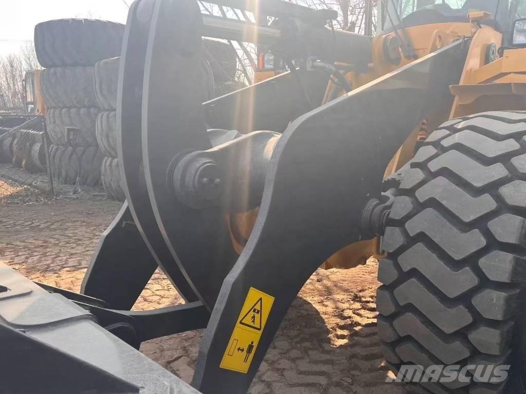 Volvo L 120  휠로우더