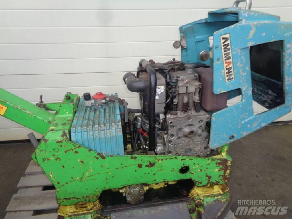 Ammann AVH 4020 진동롤러