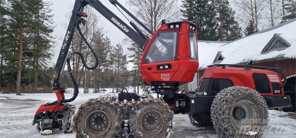 Komatsu XH911-6 원목 하베스터