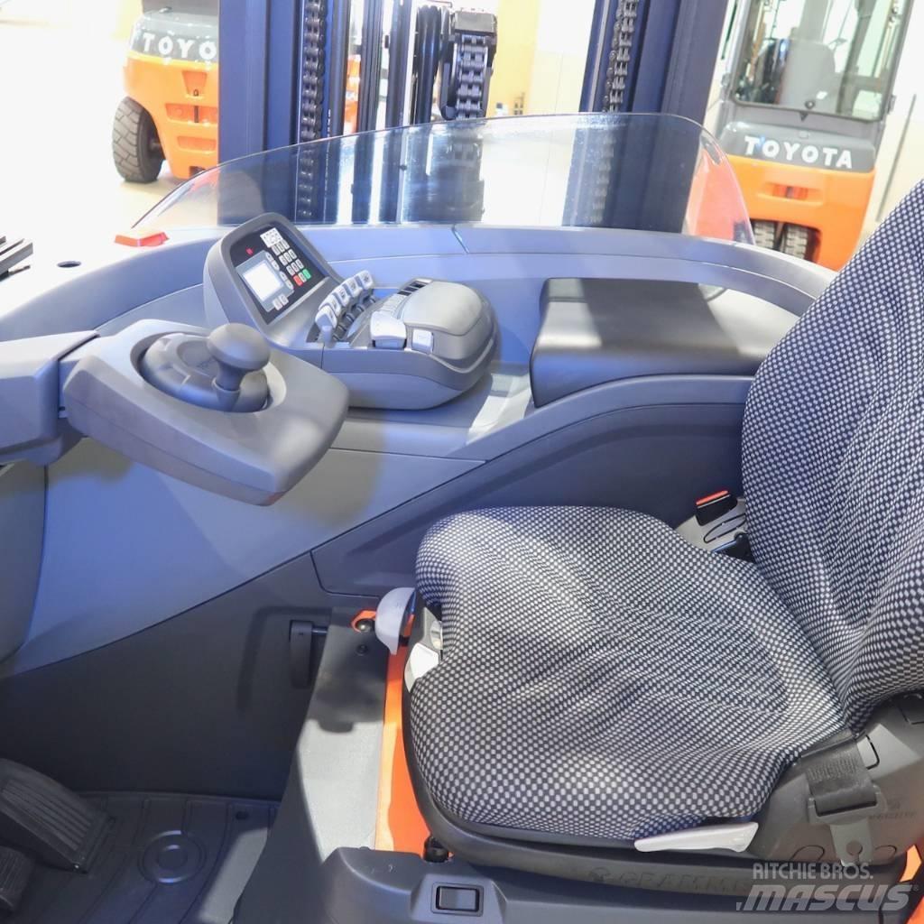 Toyota RRE160H 리치 트럭