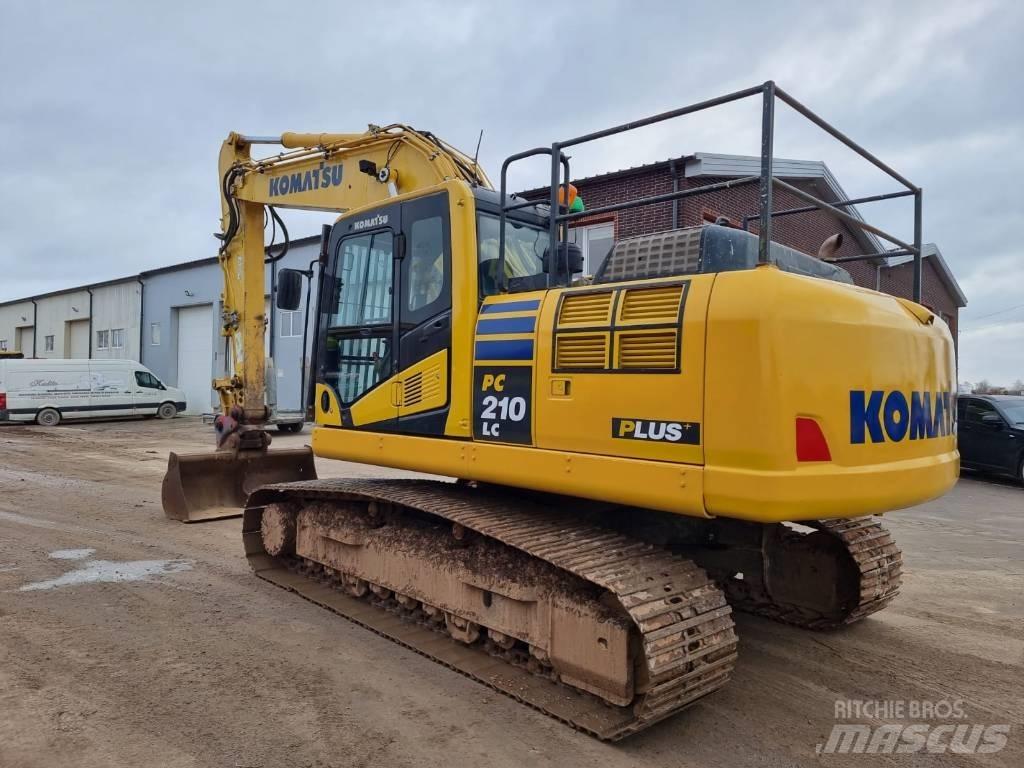 Komatsu PC 210 LC-10 대형 굴삭기 29톤 이상