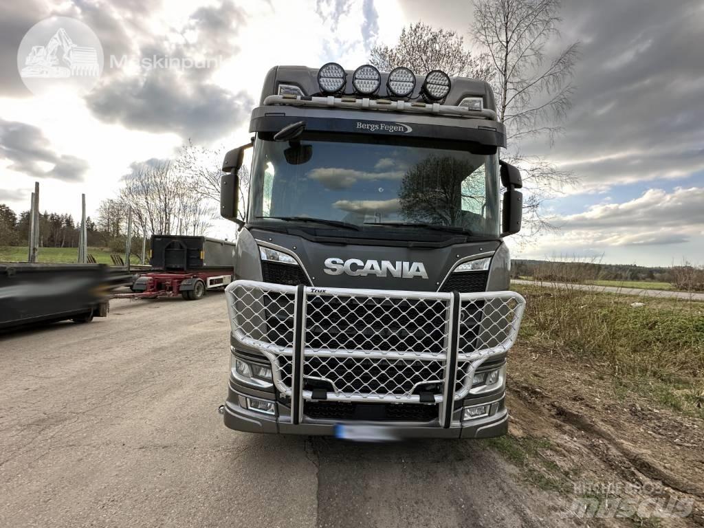 Scania R 730 목재 트럭