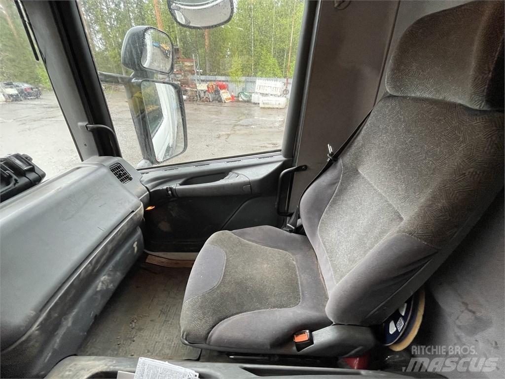 Scania 94 D 260 탑차 트럭