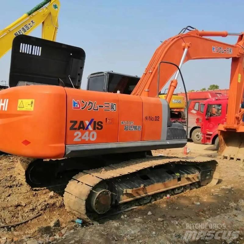 Hitachi ZX 240 대형 굴삭기 29톤 이상