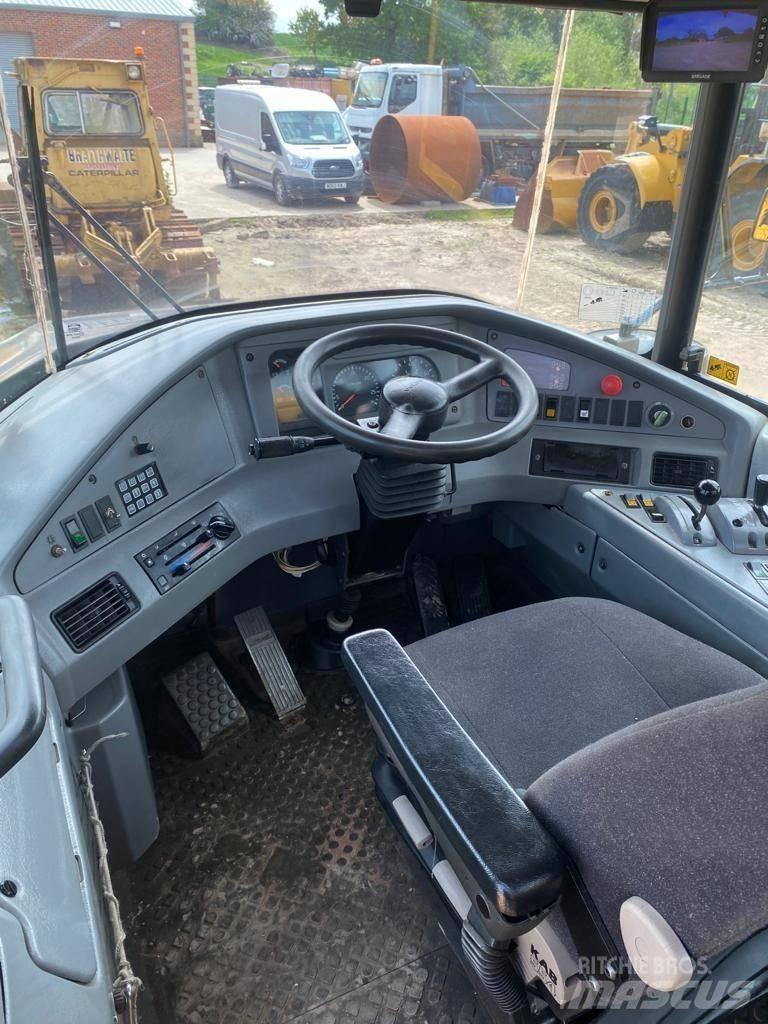 Volvo A 30 D 연결식 홀러