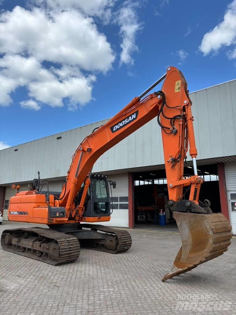 Doosan DX 225 LC-3 대형 굴삭기 29톤 이상