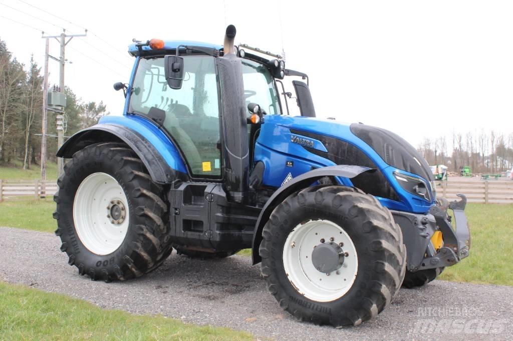 Valtra T174 Tractor 임업용 트랙터