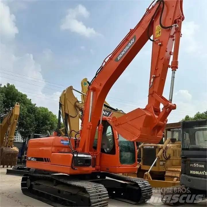 Doosan DX 140 LC 대형 굴삭기 29톤 이상