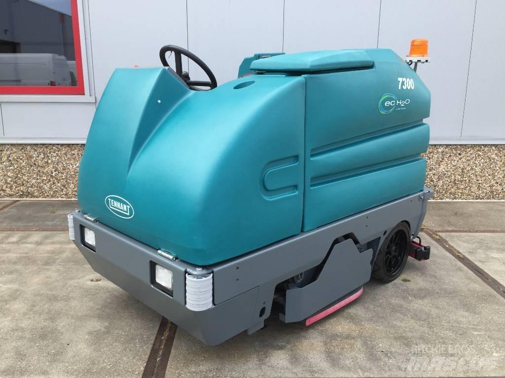 Tennant 7300 도로 청소차
