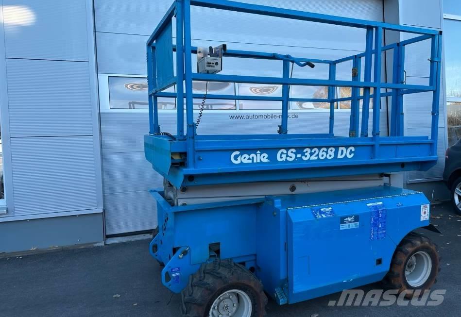 Genie GS 3268 가위형 리프트