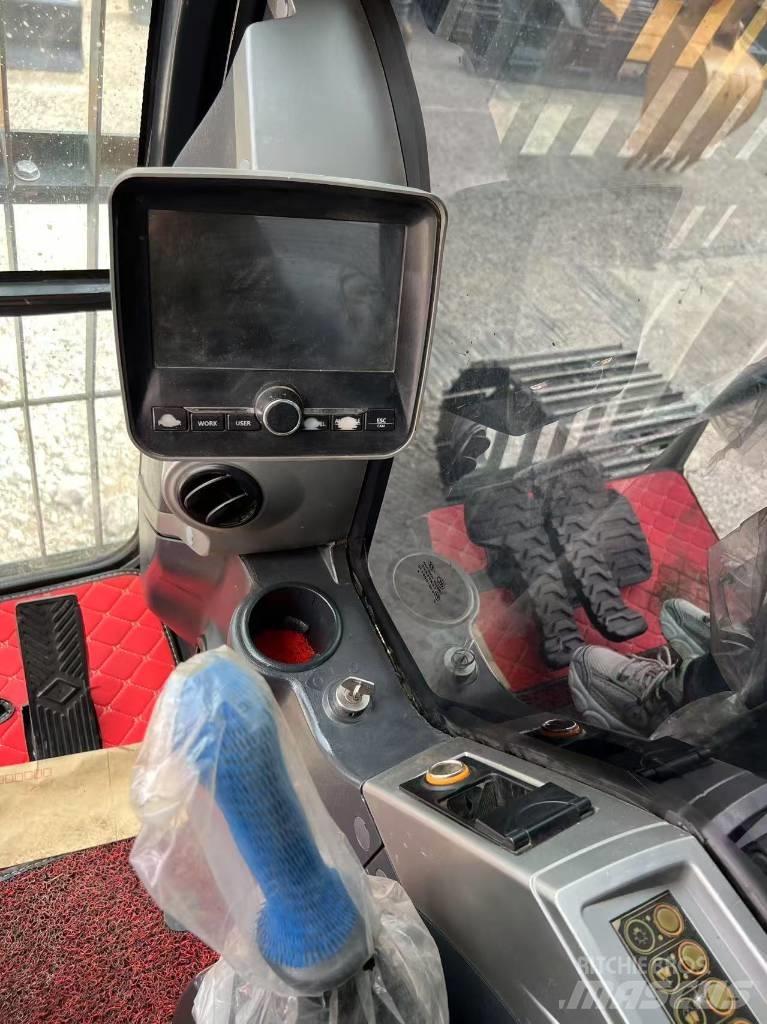 Hyundai R305LC-9T 대형 굴삭기 29톤 이상