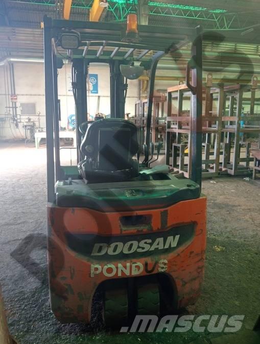 Doosan B 20 T-7 전동 지게차