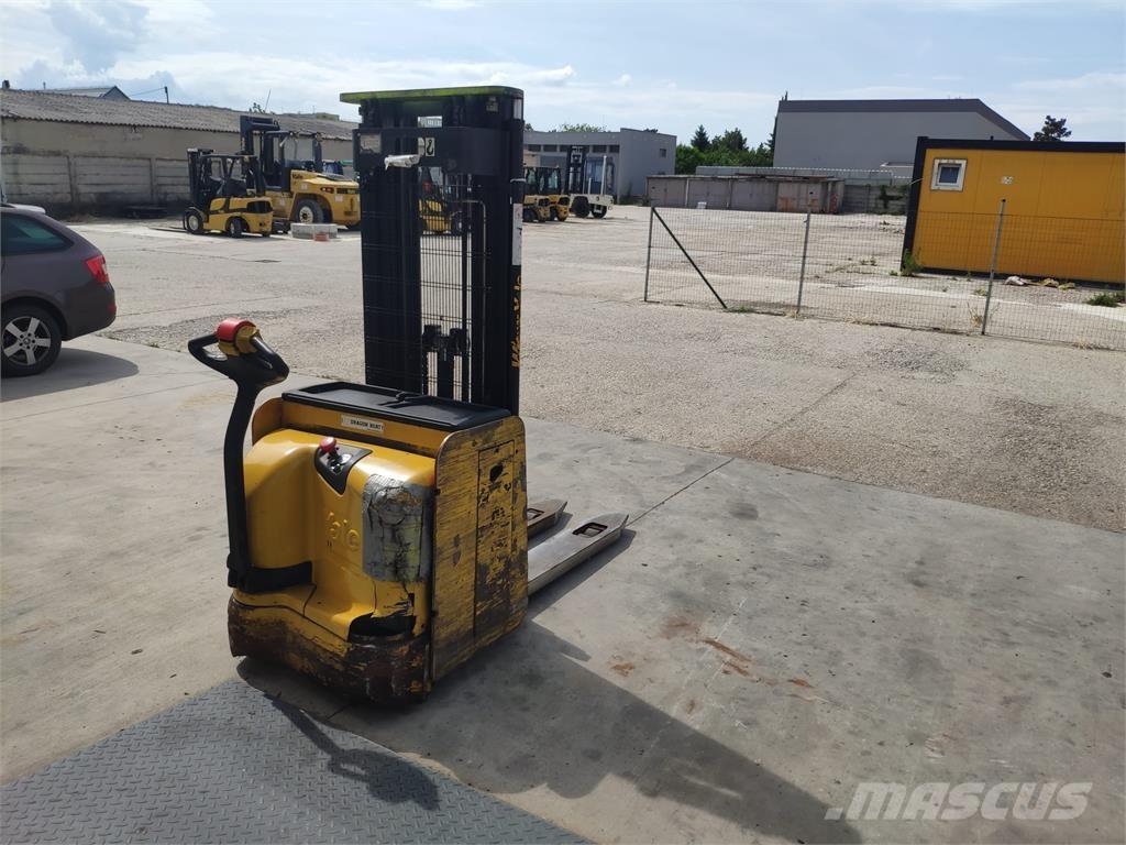 Yale MS16 AC 보행식 리치 지게차