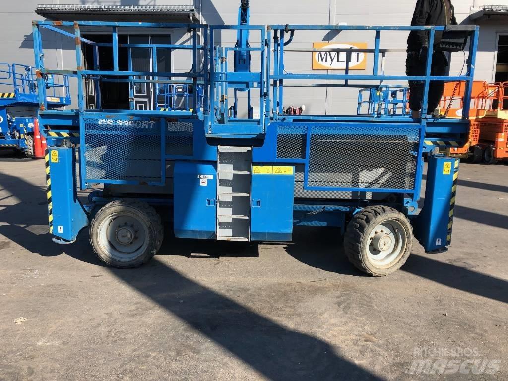 Genie GS 3390 RT 가위형 리프트