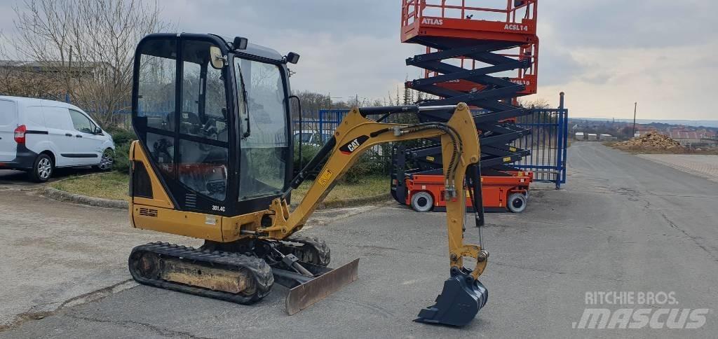 CAT 301.4 C 소형 굴삭기 7톤 미만