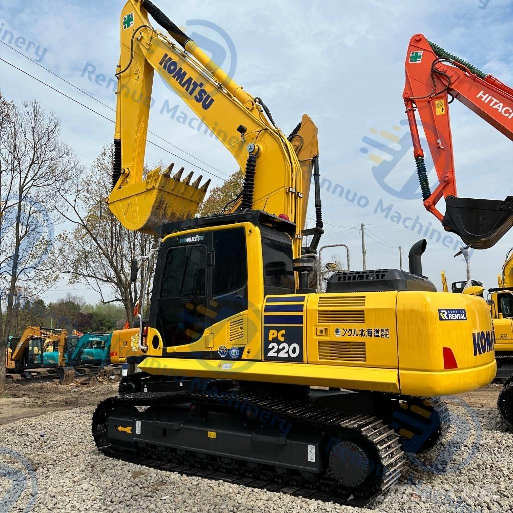 Komatsu PC 220-8 대형 굴삭기 29톤 이상