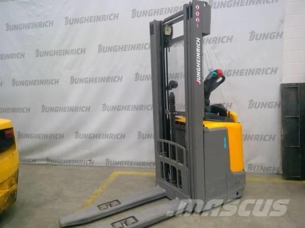Jungheinrich ERC 212 보행식 리치 지게차