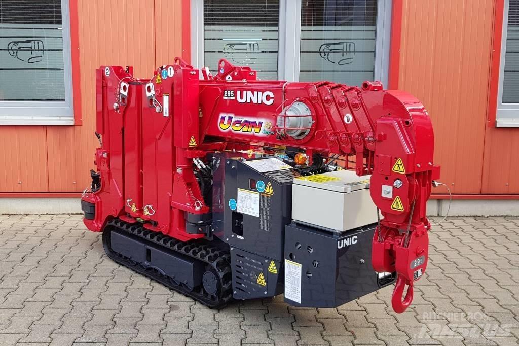 Unic URW-295 미니 크레인