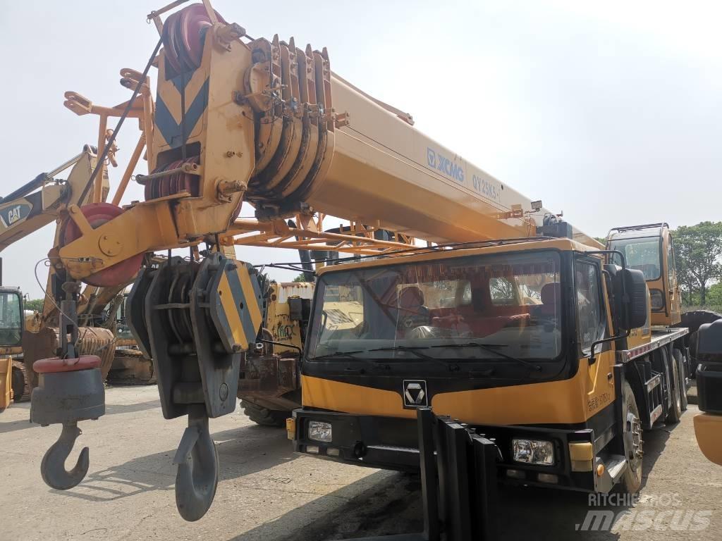 XCMG QY 25KC5-1 A/T 크레인