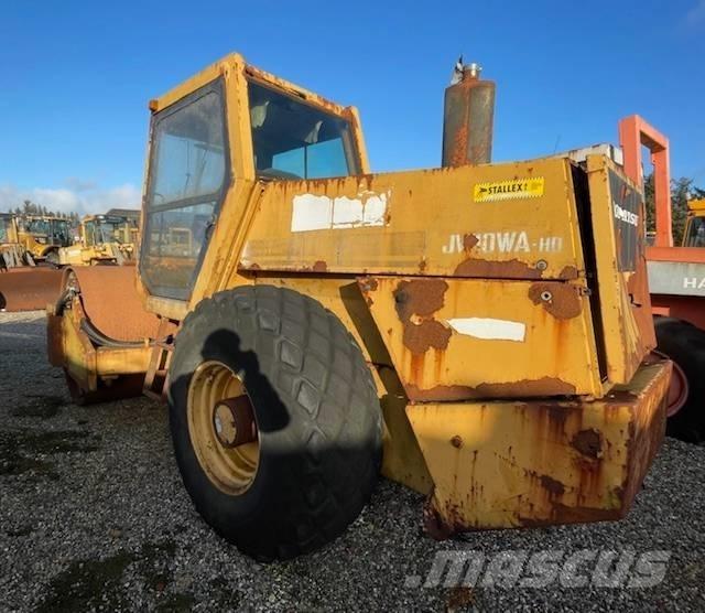 Komatsu JV110WA-HD 싱글 드럼 롤러
