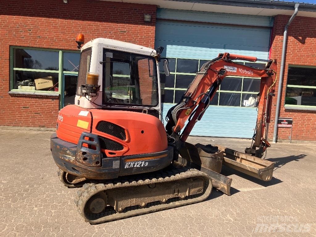 Kubota KX121-3 소형 굴삭기 7톤 미만