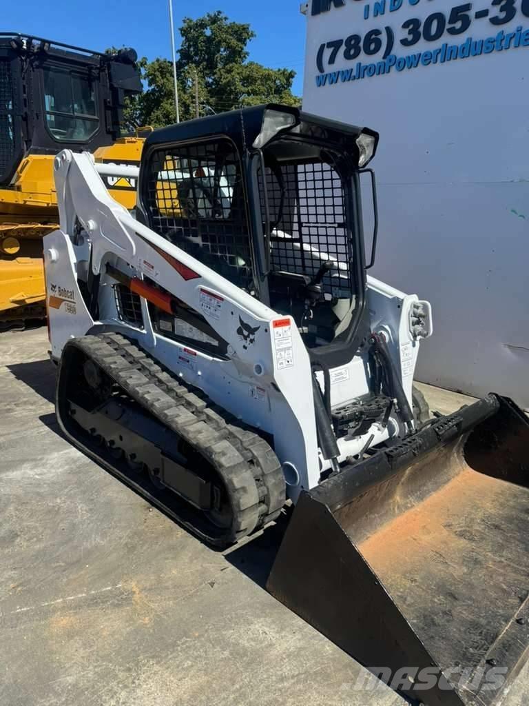 Bobcat T 590  스키드로더
