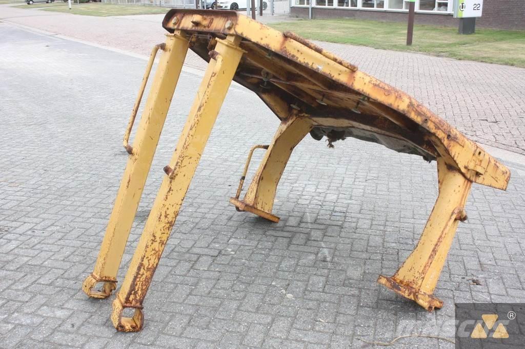 CAT D7H O-rops cab 캐빈 및 인테리어