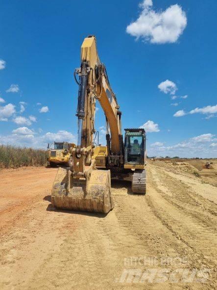 CAT 324 D 대형 굴삭기 29톤 이상