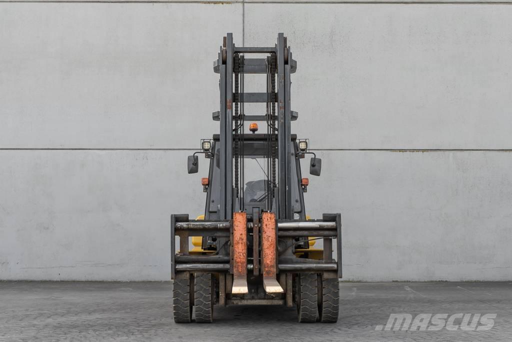 Komatsu FD 80-10 디젤 지게차