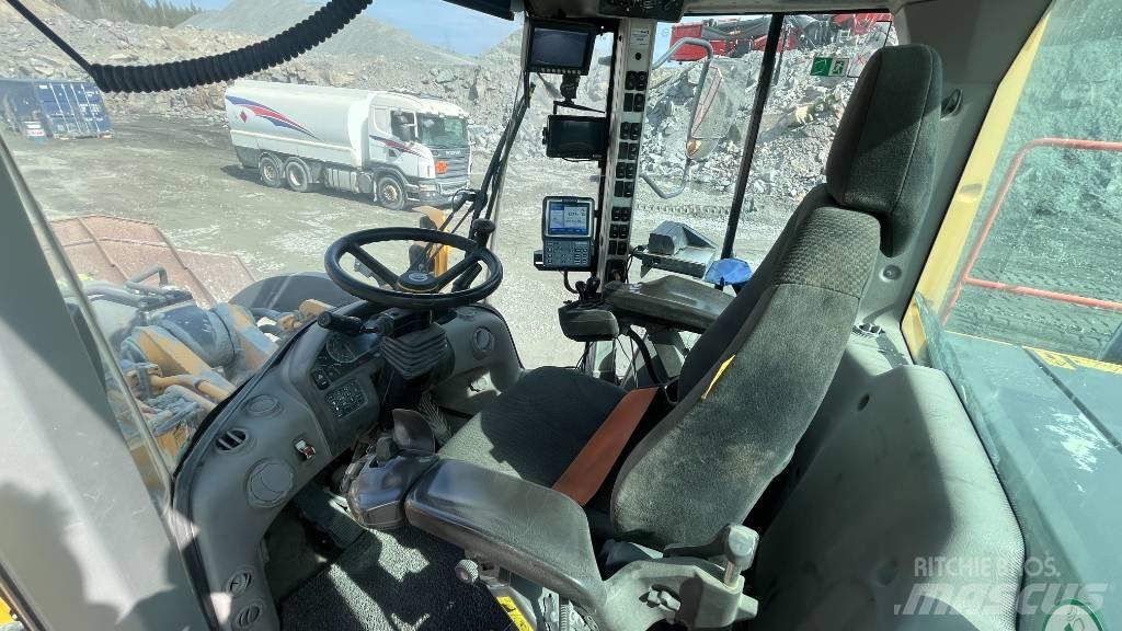 Volvo L 260 H  휠로우더