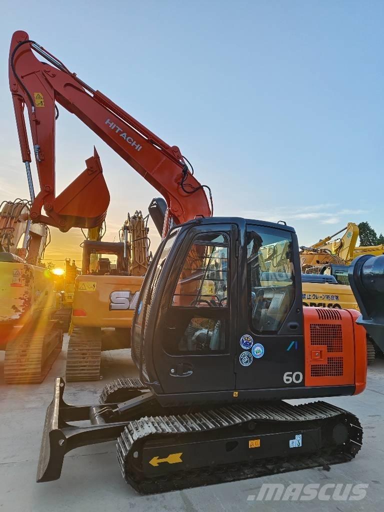Hitachi ZX 60 소형 굴삭기 7톤 미만