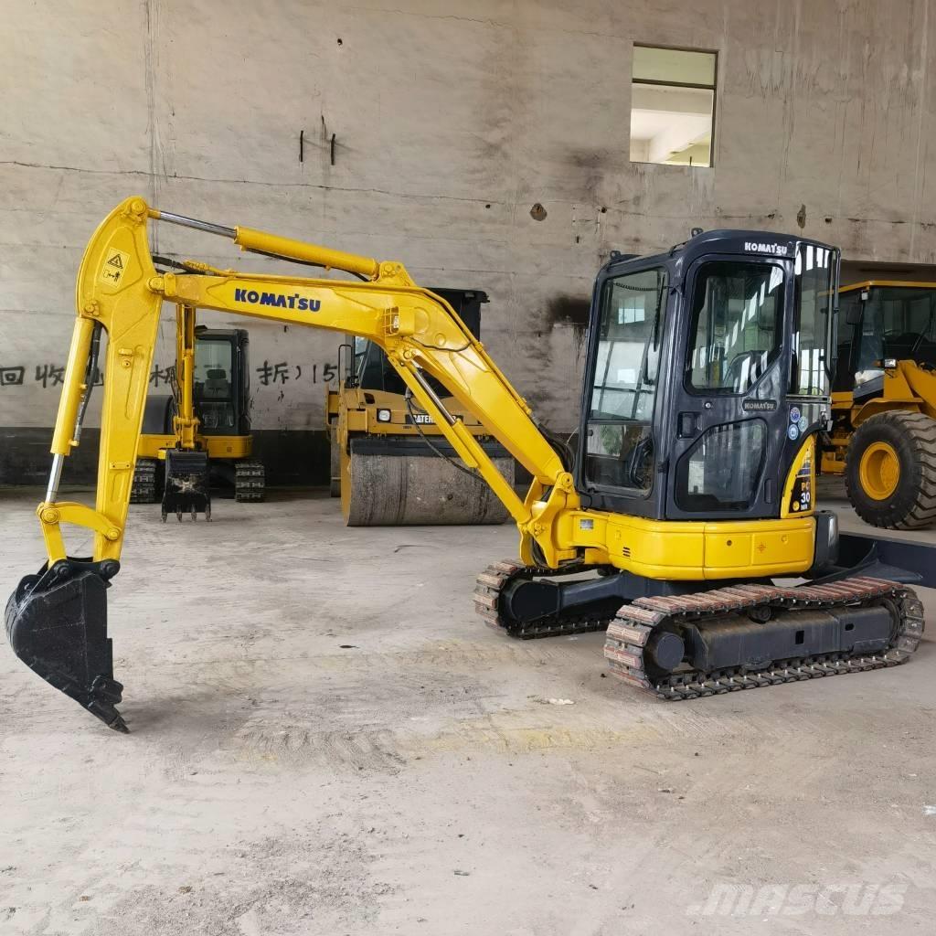 Komatsu PC 30 소형 굴삭기 7톤 미만