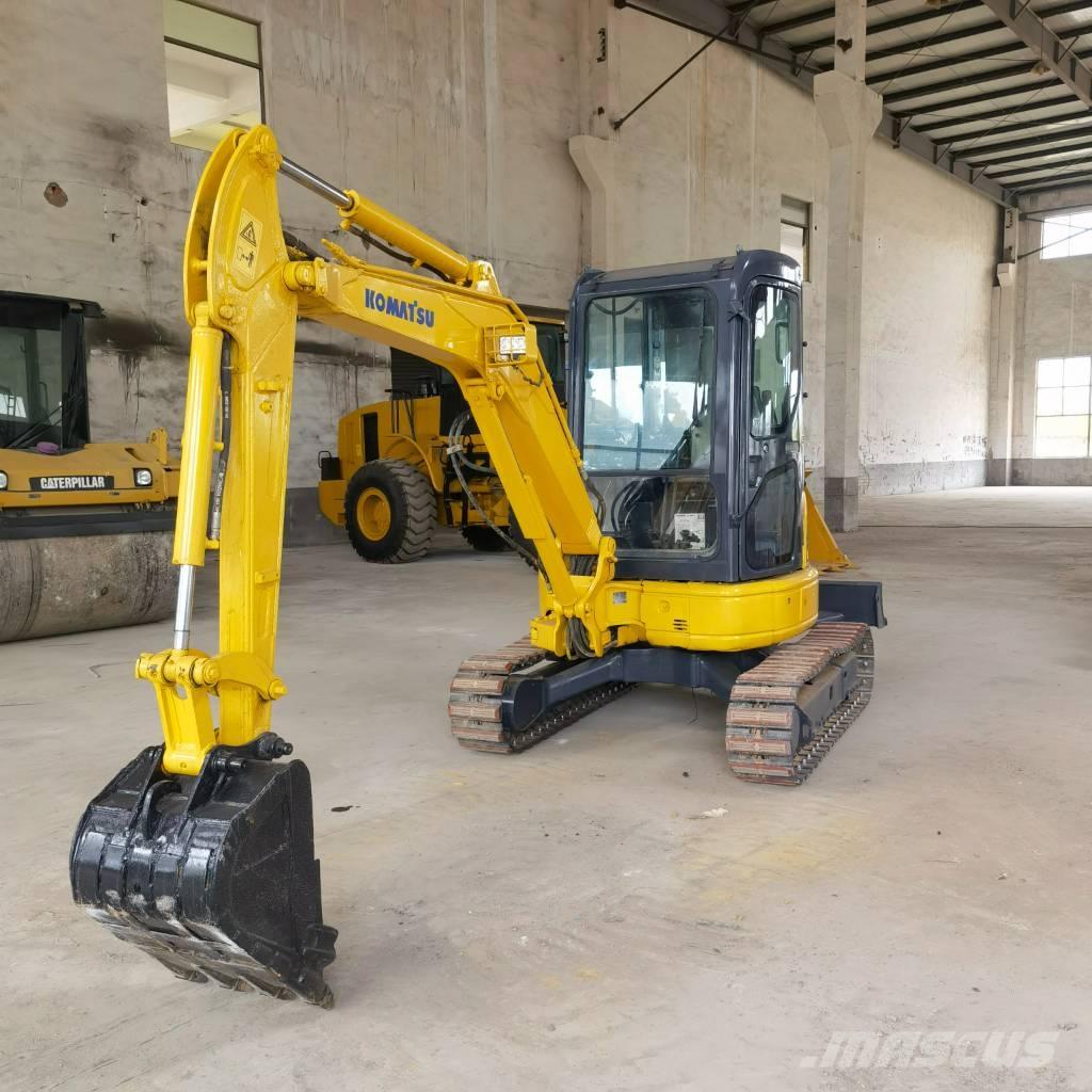 Komatsu PC 30 소형 굴삭기 7톤 미만