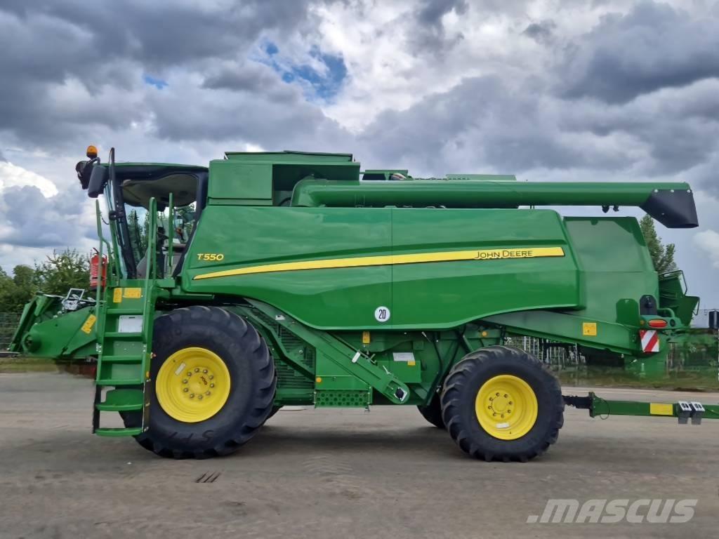 John Deere T 550 콤바인 수확기