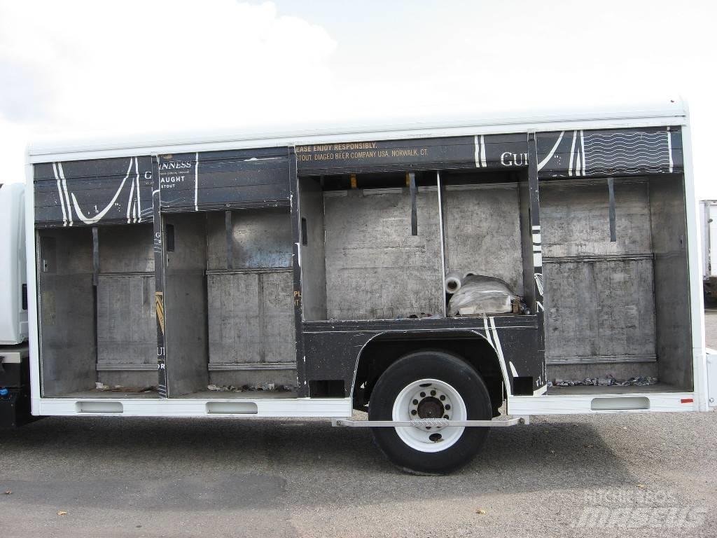 International 4300 음료 트레일러