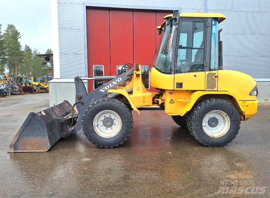 Volvo L30B AURALLA  휠로우더