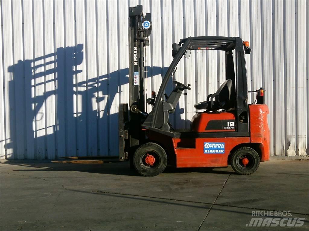 Nissan FD01A18Q 디젤 지게차