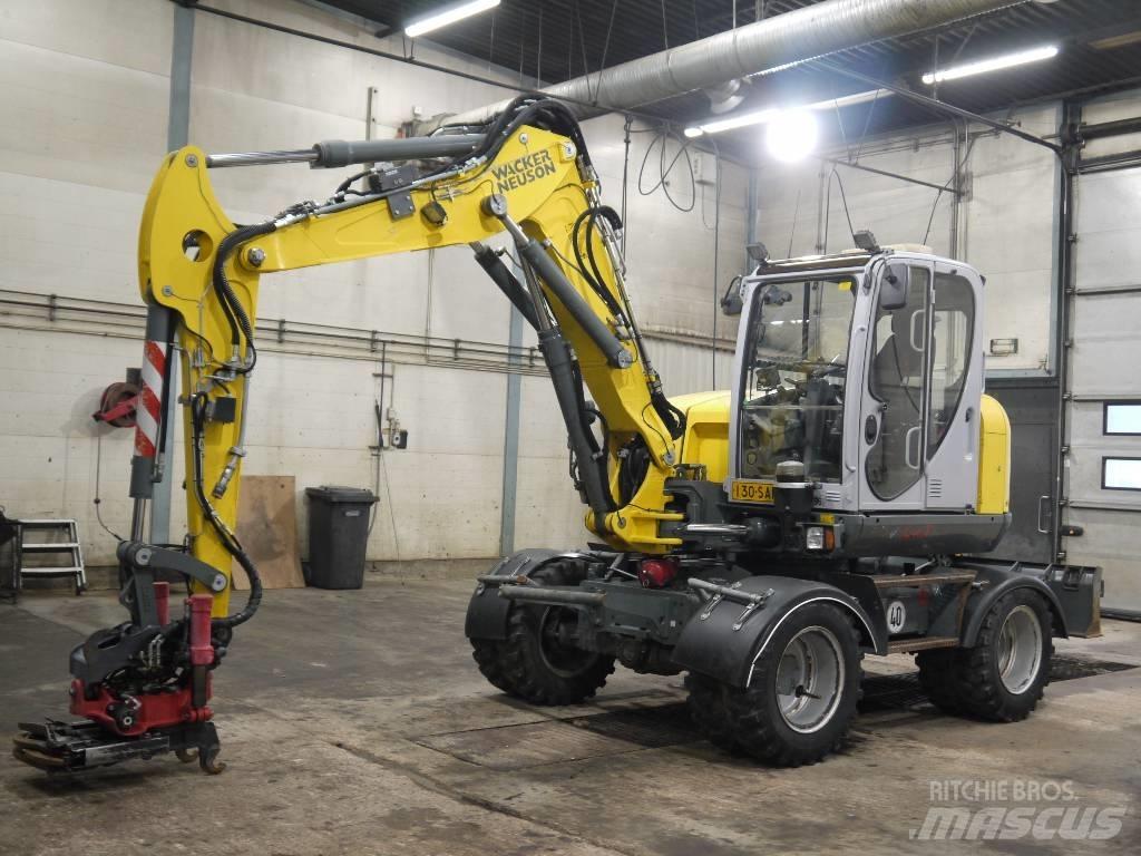 Wacker Neuson EW 100  휠 굴삭기