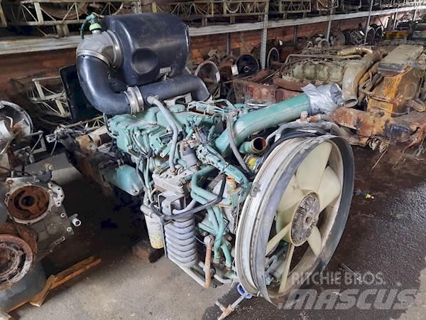 Volvo D7C250 엔진