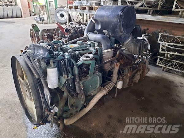 Volvo D7C250 엔진