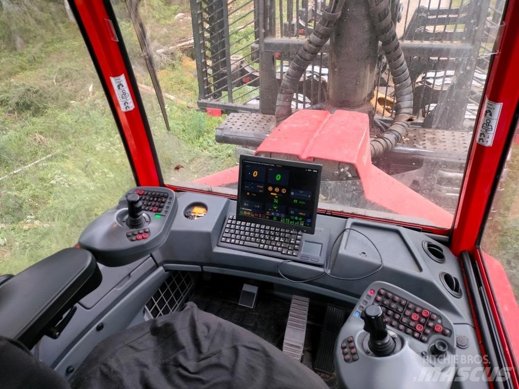 Komatsu 875 원목 포워더
