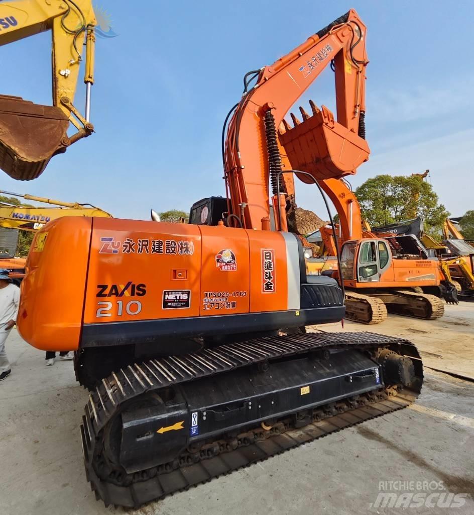 Hitachi ZX 210 대형 굴삭기 29톤 이상