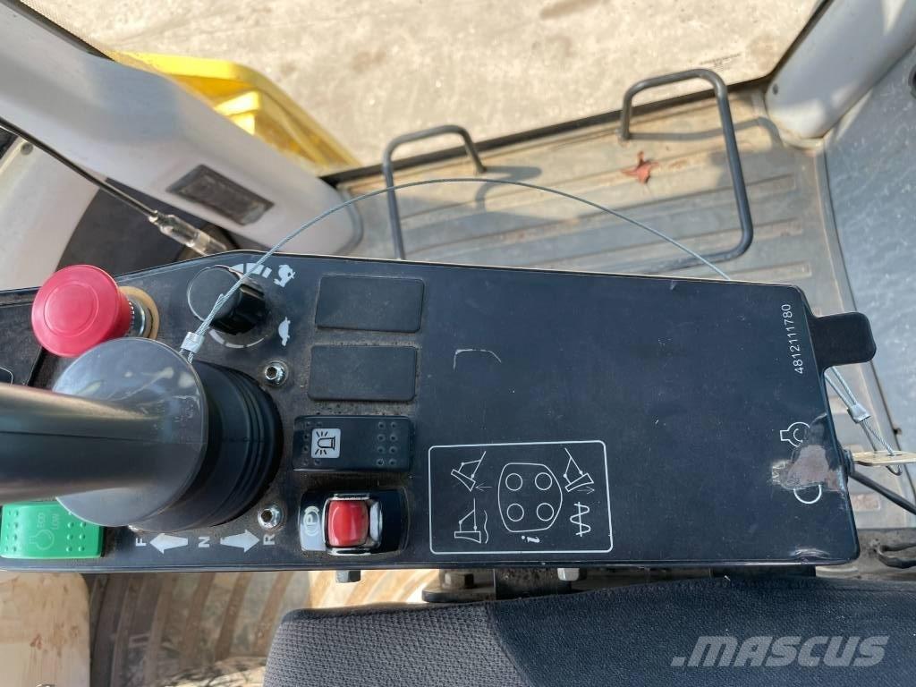 Dynapac CA3500D 싱글 드럼 롤러