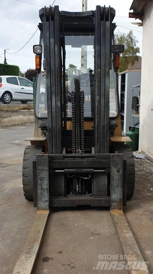 CAT GP 30 LPG 지게차